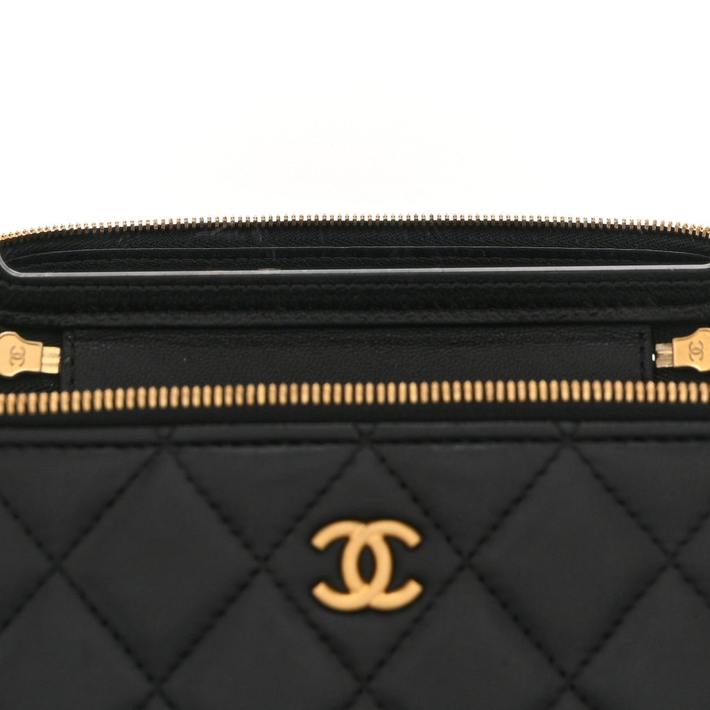 Lambskin Enamel Quilted Small Coco Hearts Vanity Case With Chain Black