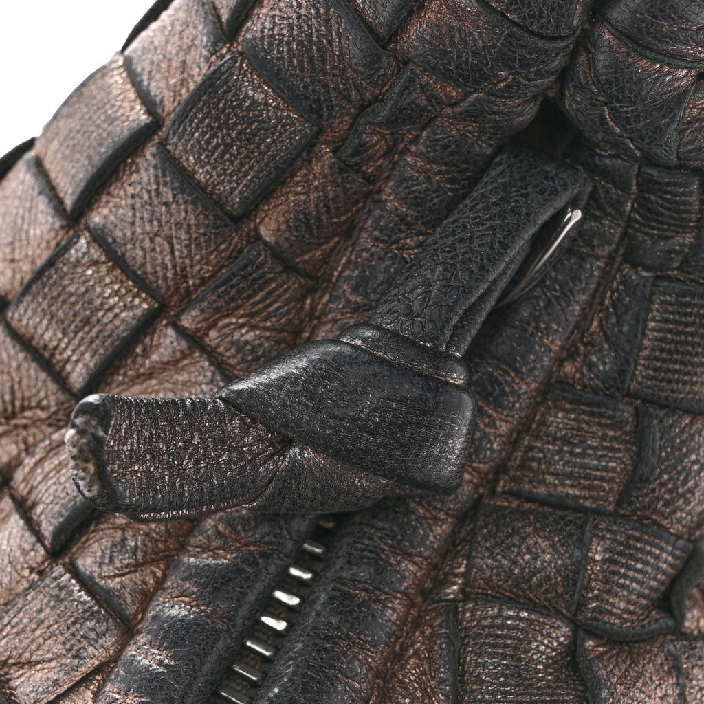 Metallic Nappa Intrecciato Medium Veneta Hobo Pewter