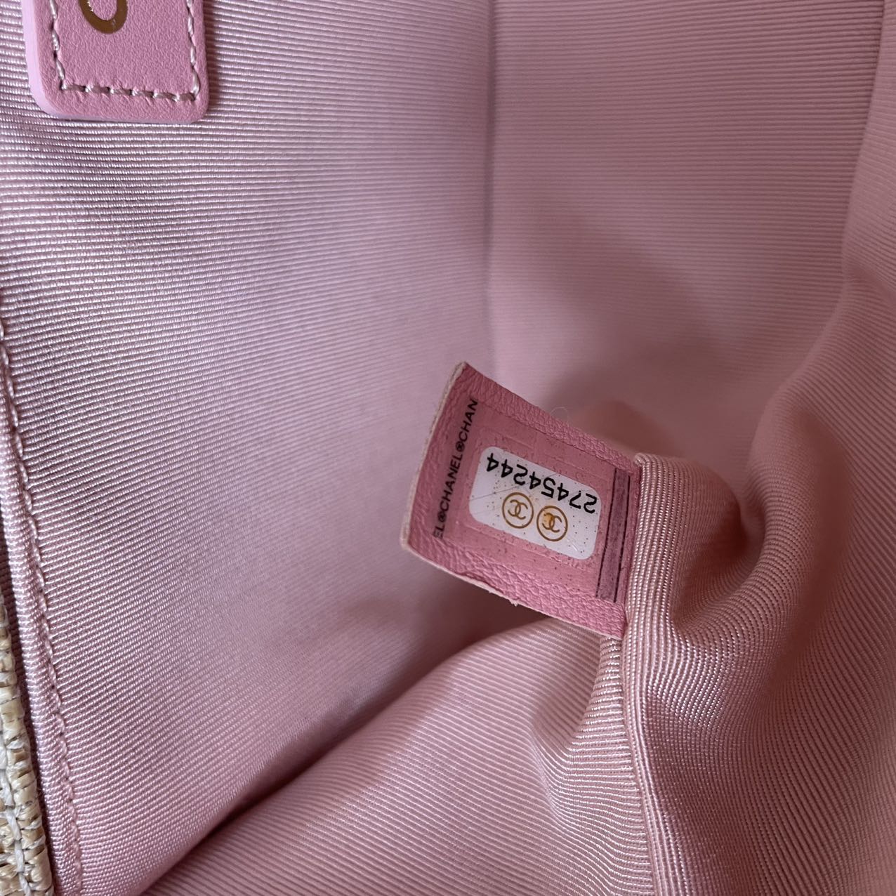 Chanel Medium Boy Flap Chevron Raffia & Leather Pink 2018