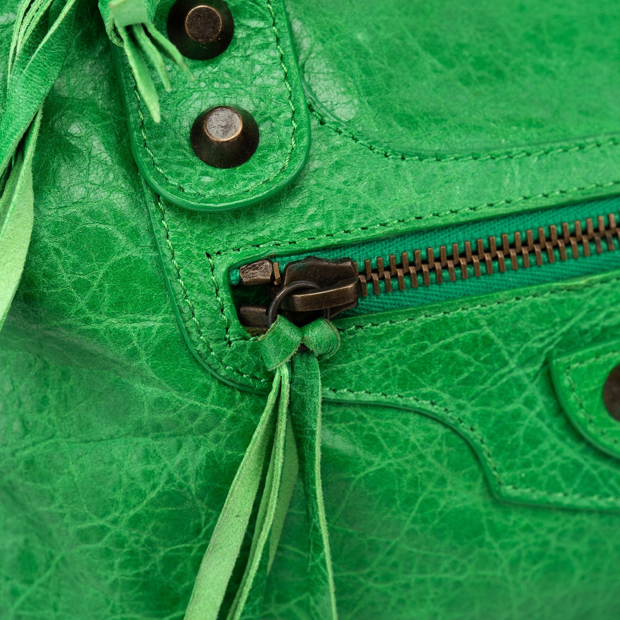 115748 Green Lambskin City Bag