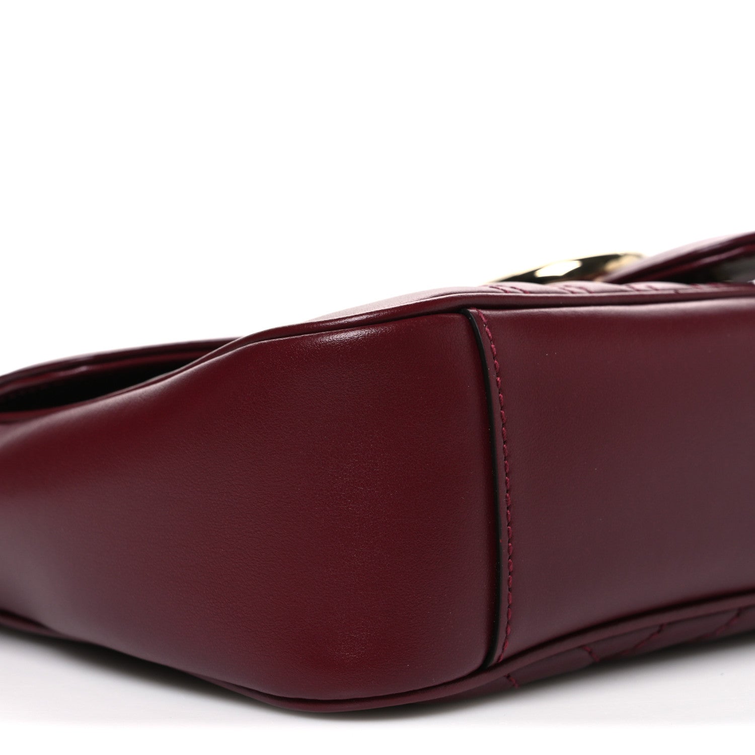 Calfskin Matelasse Medium GG Marmont Shoulder Bag Rosso Ancora Red