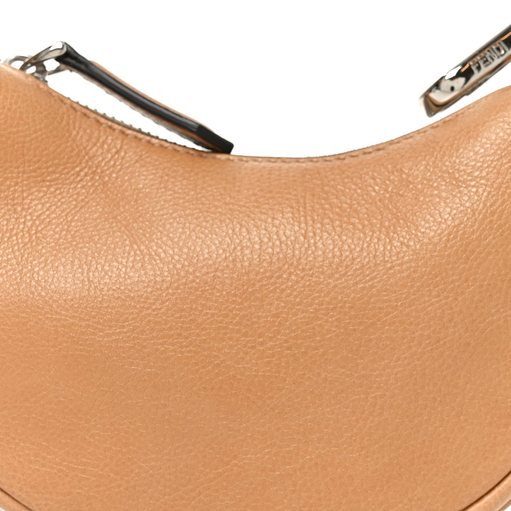 Vitello Grace Nano Fendigraphy Hobo Charm Miele Scuro