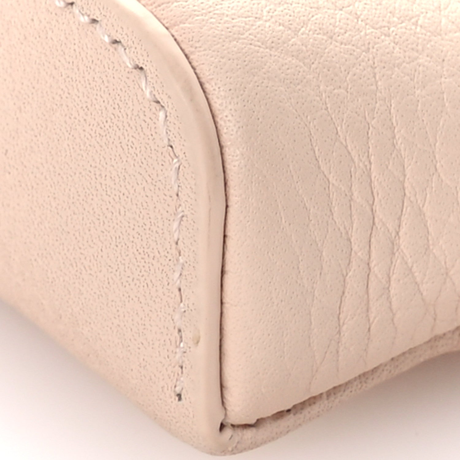 Grained Calfskin Extra Pocket Mini Pouch Creamed Honey