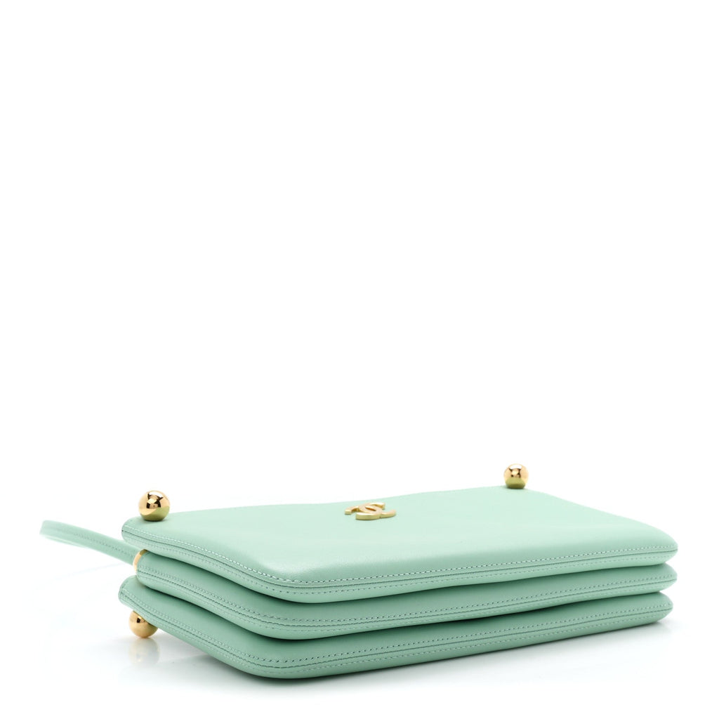 Calfskin Chick Studs Clutch Green Green