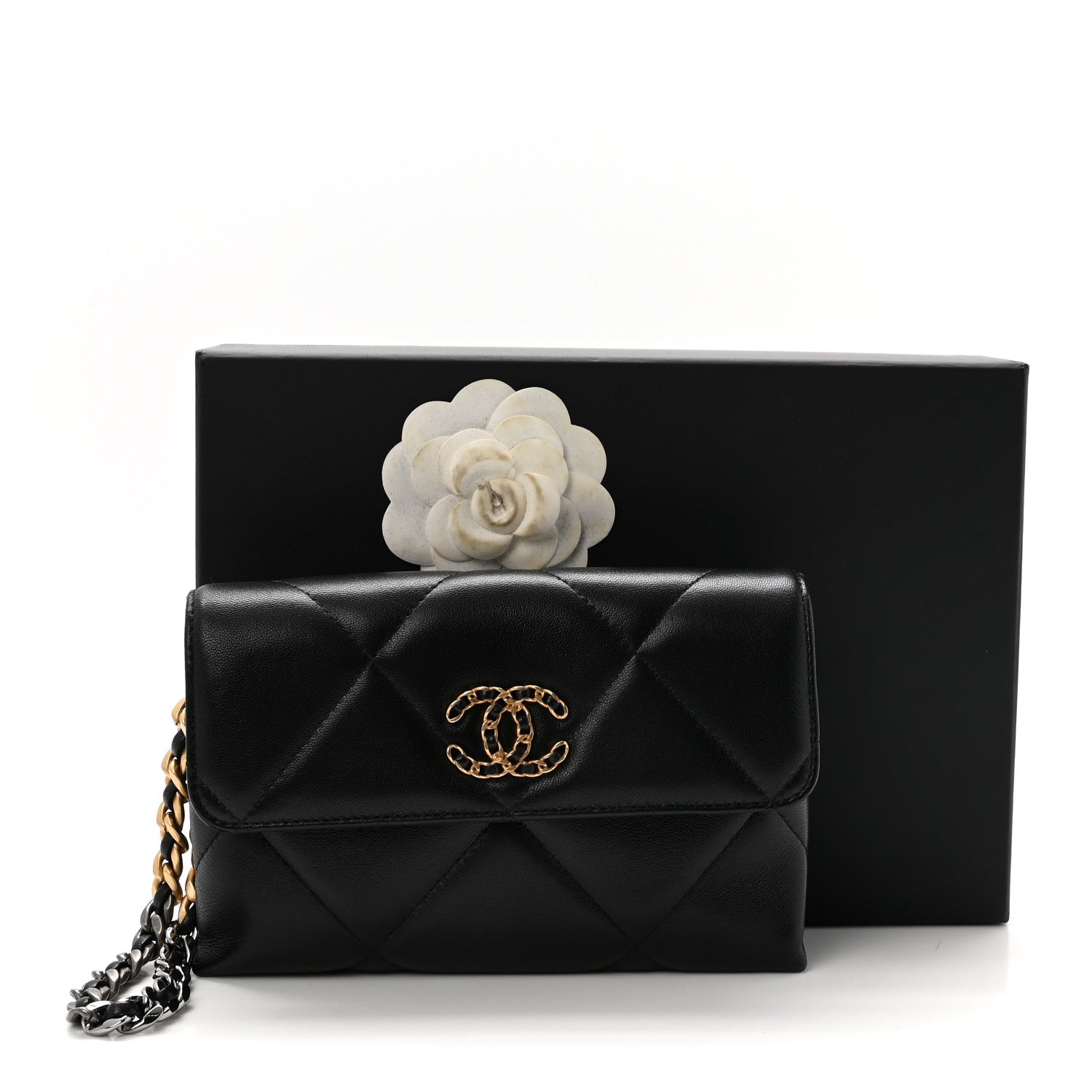 Lambskin Quilted Chanel 19 Flap Clutch Black