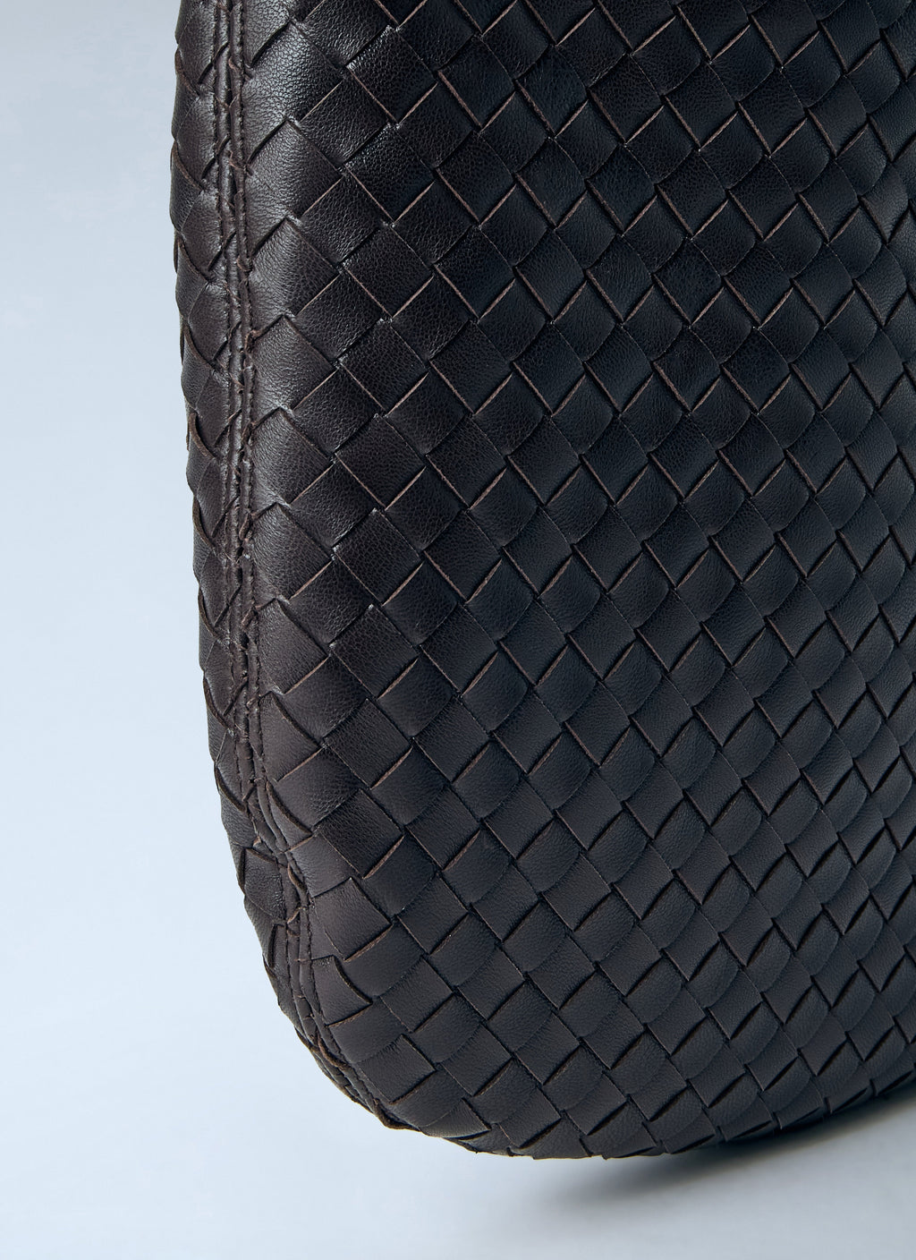 Bottega Veneta Men Veneto Medium Crossbody Bag
