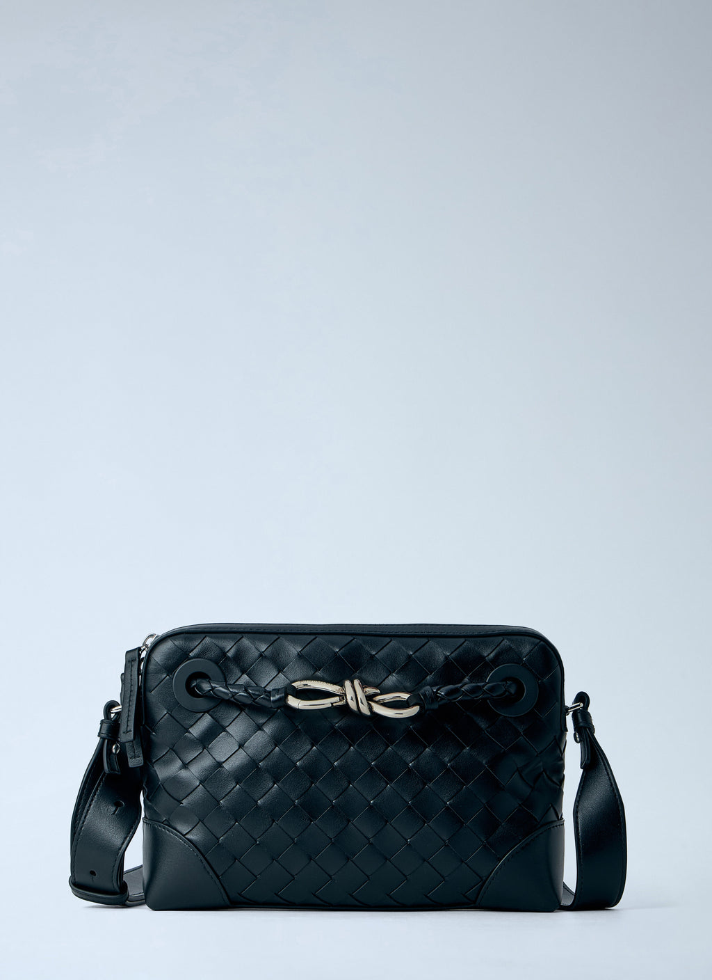Bottega Veneta Men Andiamo Zipped Messenger Bag