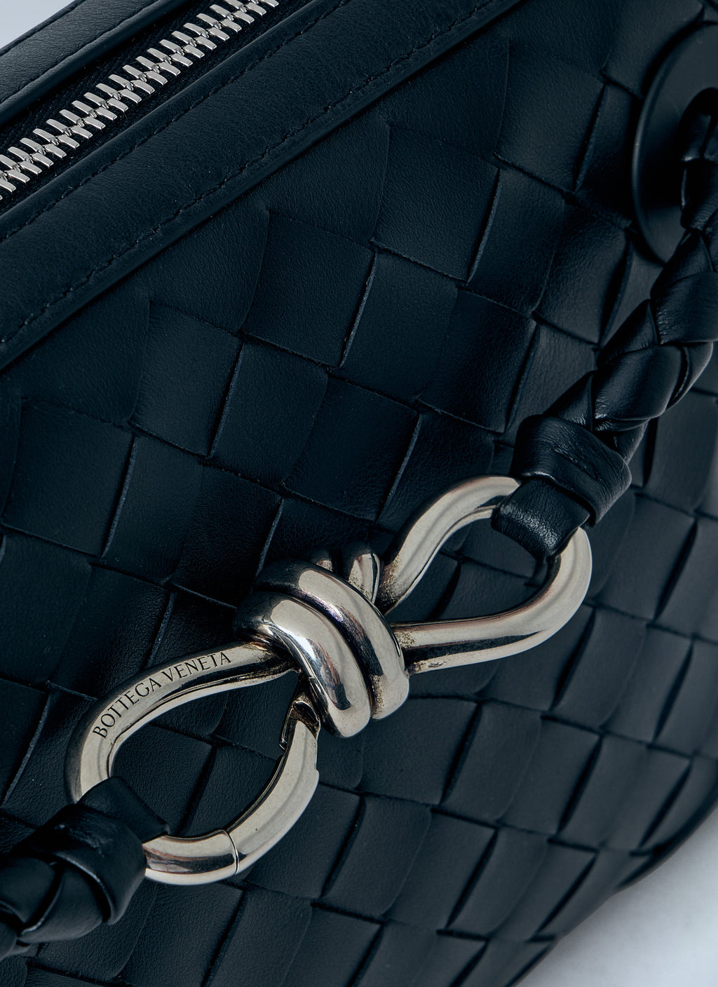 Bottega Veneta Men Andiamo Zipped Messenger Bag