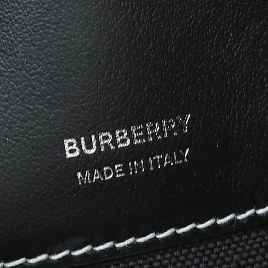 Burberry Bicolor Phyllis Pouch