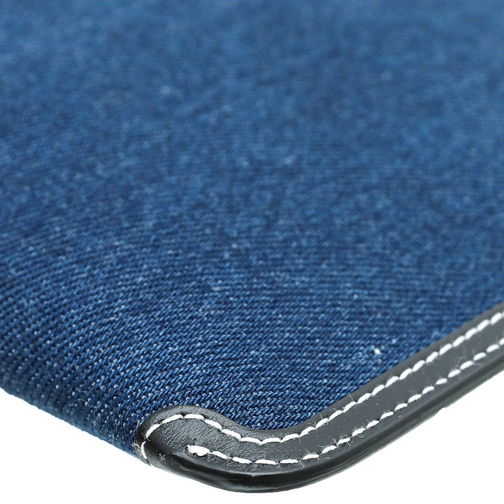 Burberry Bicolor Phyllis Pouch
