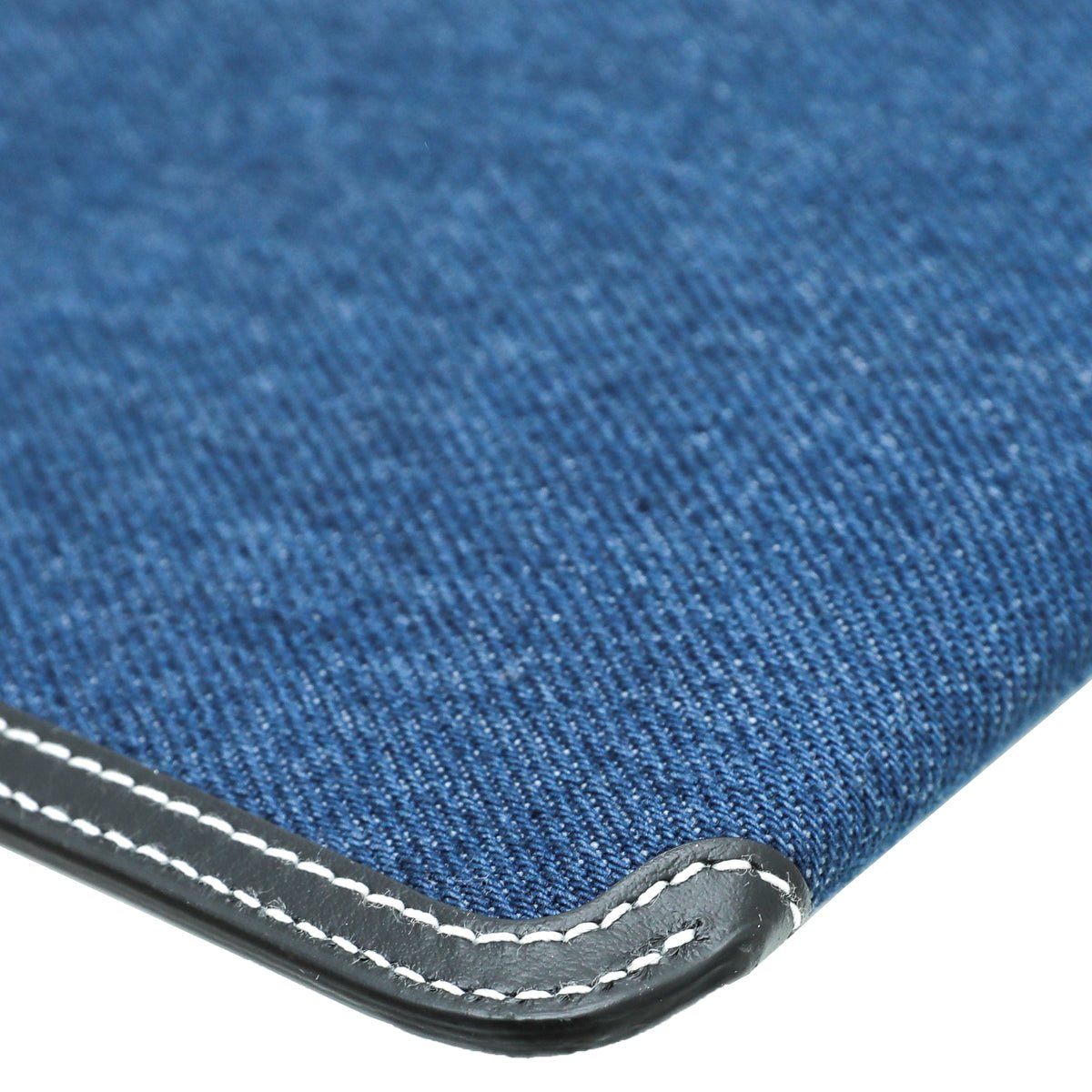 Burberry Bicolor Phyllis Pouch