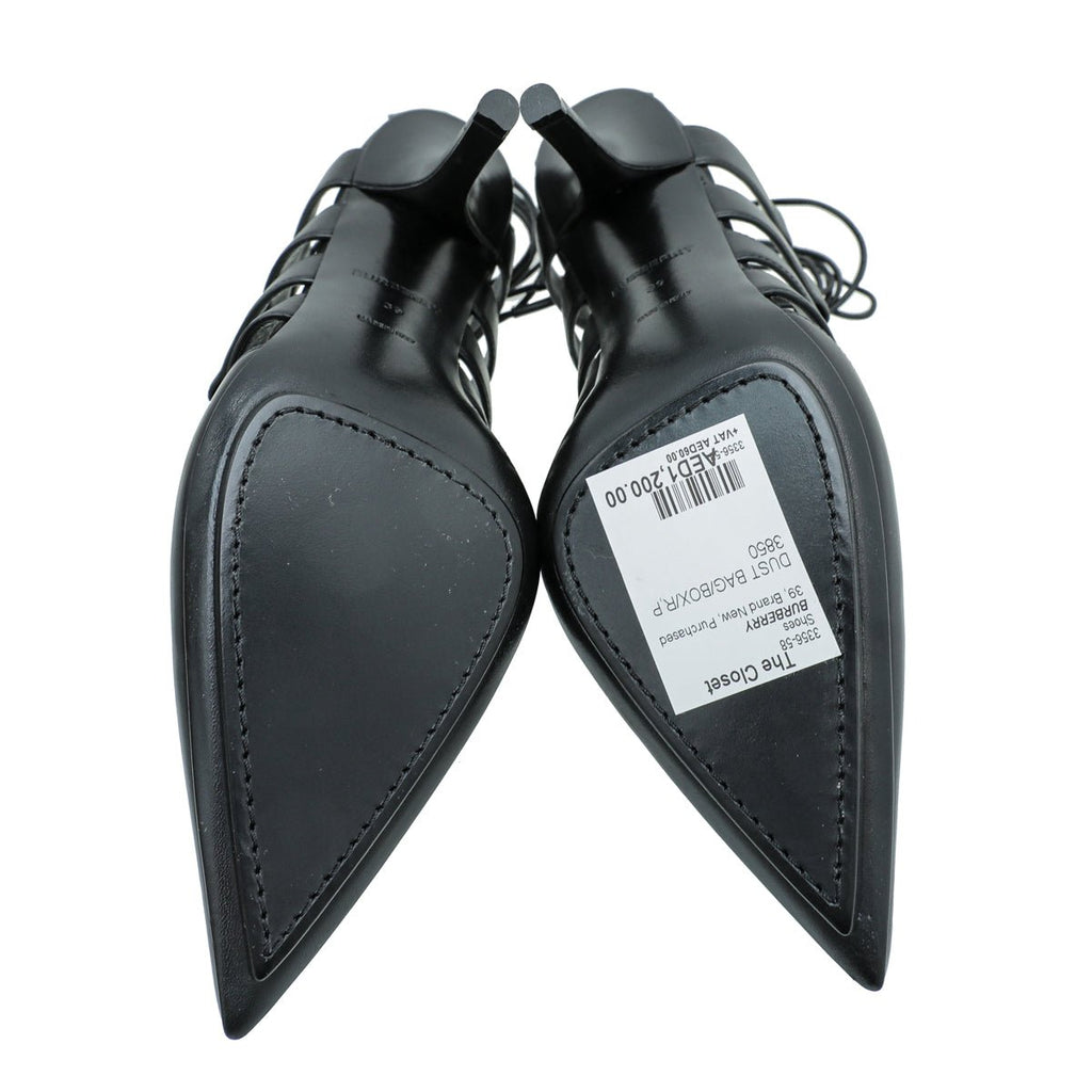 Burberry Black Cut Out Laced Leather Pump 39