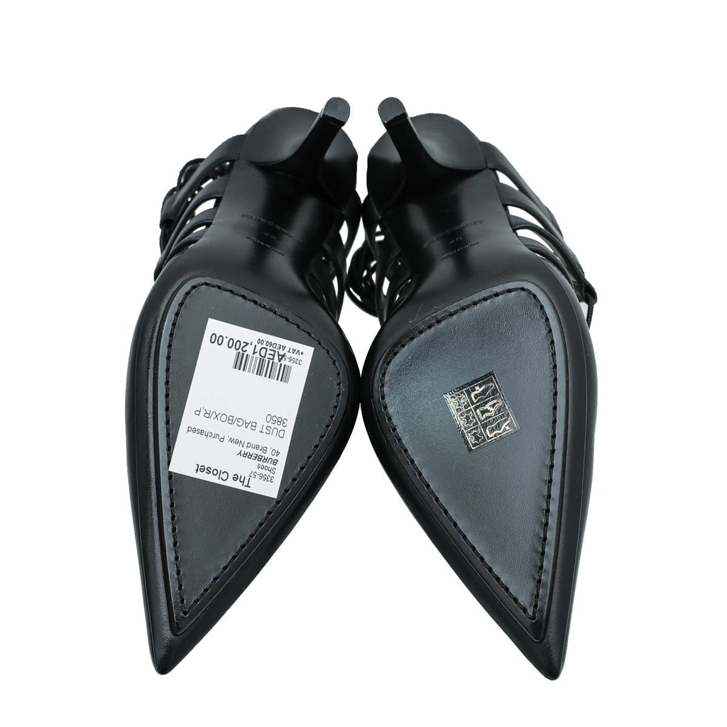 Burberry Black Cut Out Laced Leather Pump 40