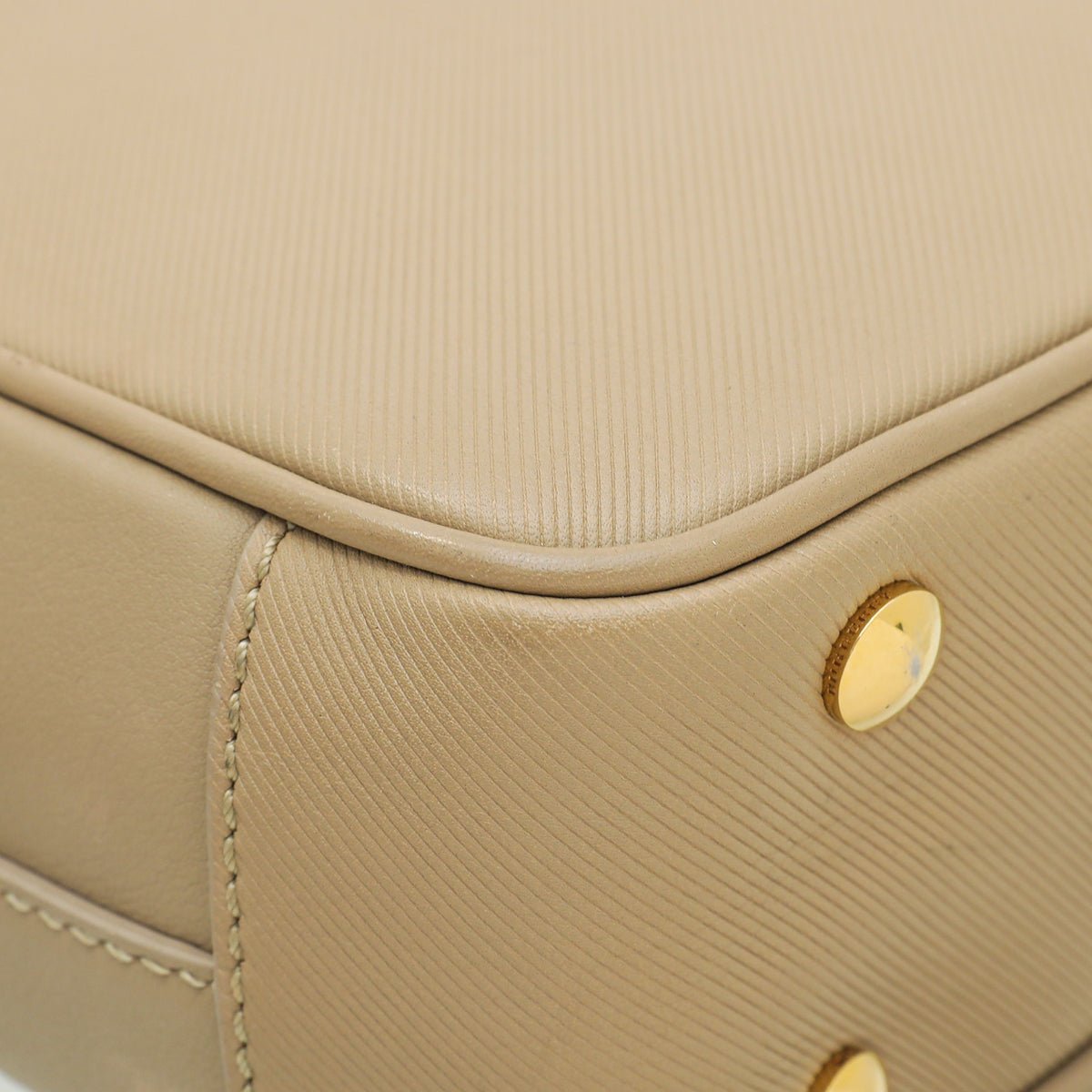 Burberry Nude Trench DK88 Top Handle Bag