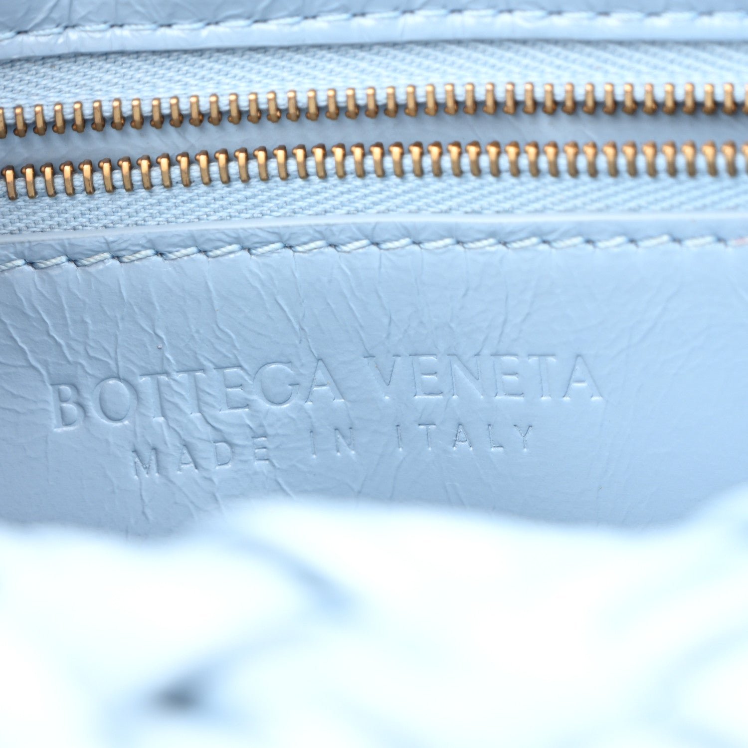 Calfskin Foulard Intreccio Kalimero Città Shoulder Bag Ice