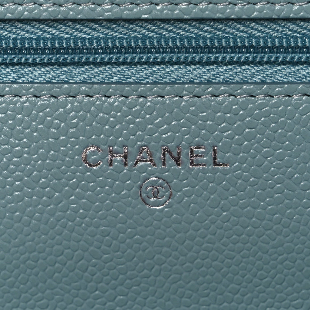 Caviar Quilted Wallet on Chain WOC Blue