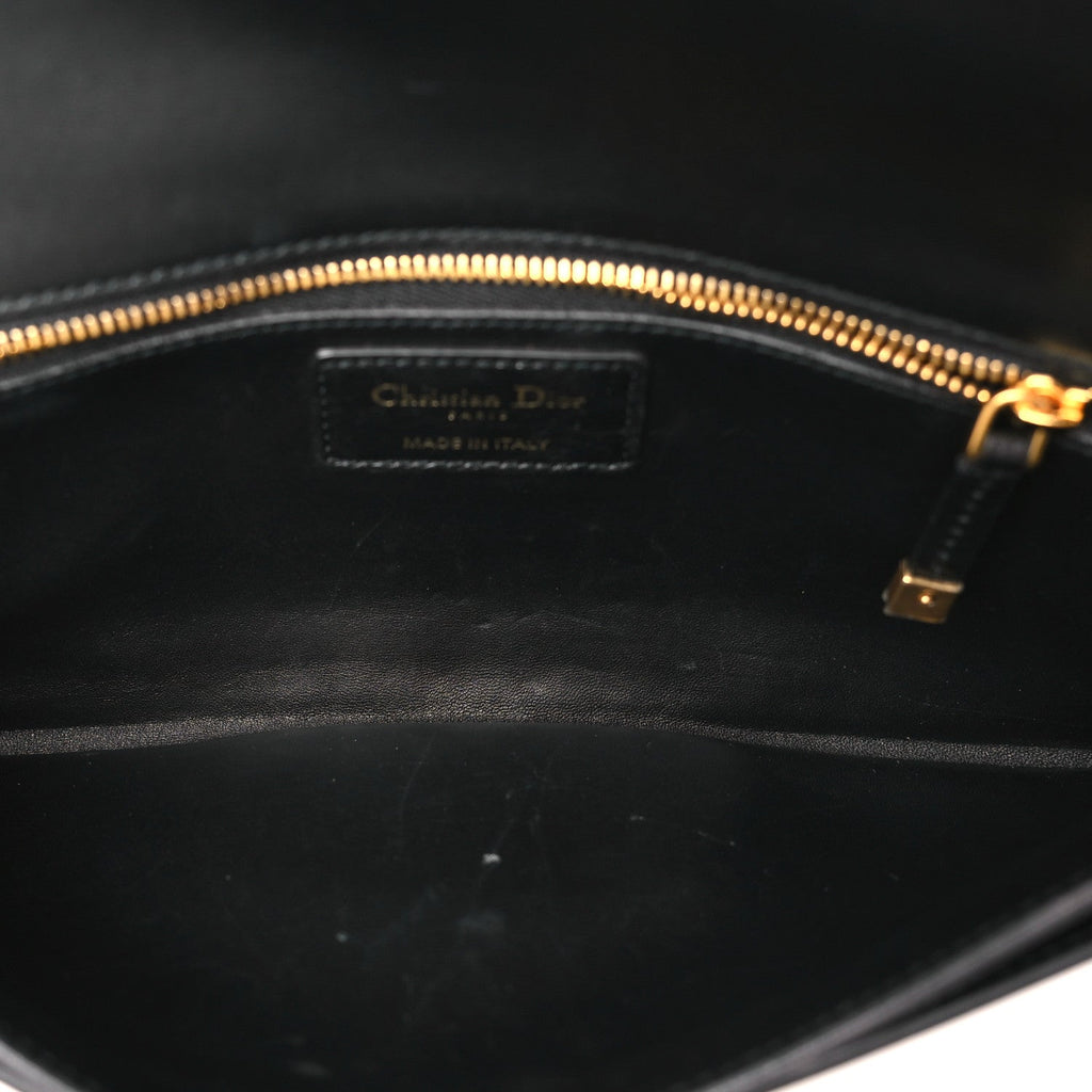 Calfskin 30 Montaigne Chain Pouch Black
