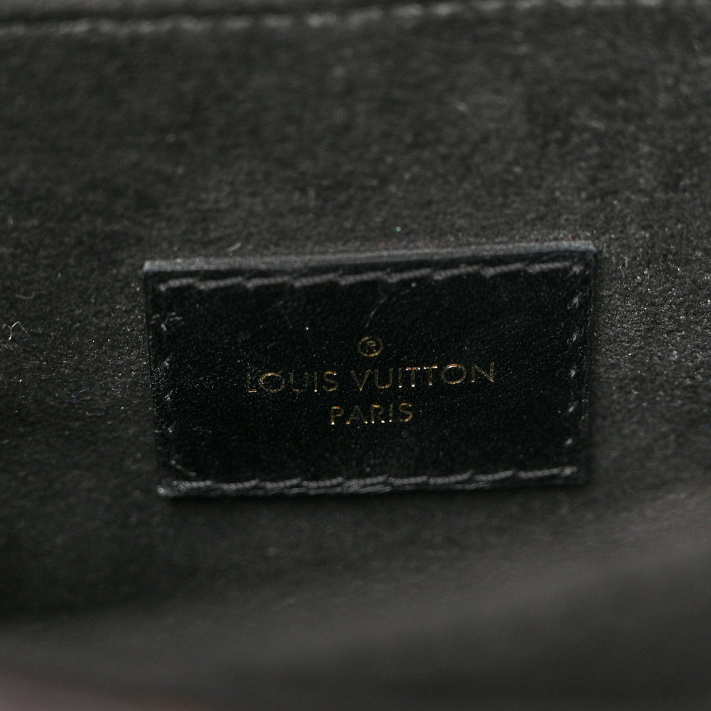 Reverse Monogram Pochette Metis