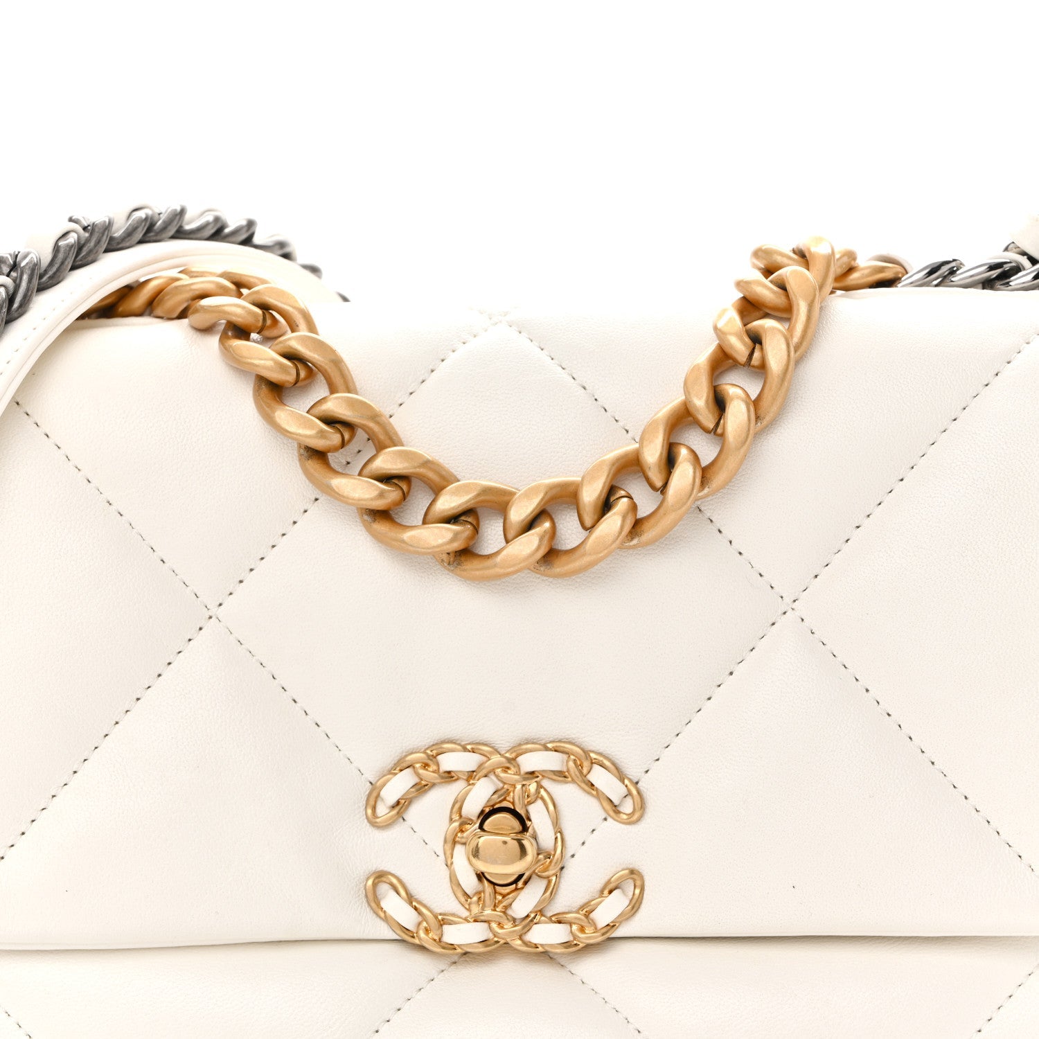 Lambskin Quilted Medium Chanel 19 Flap White