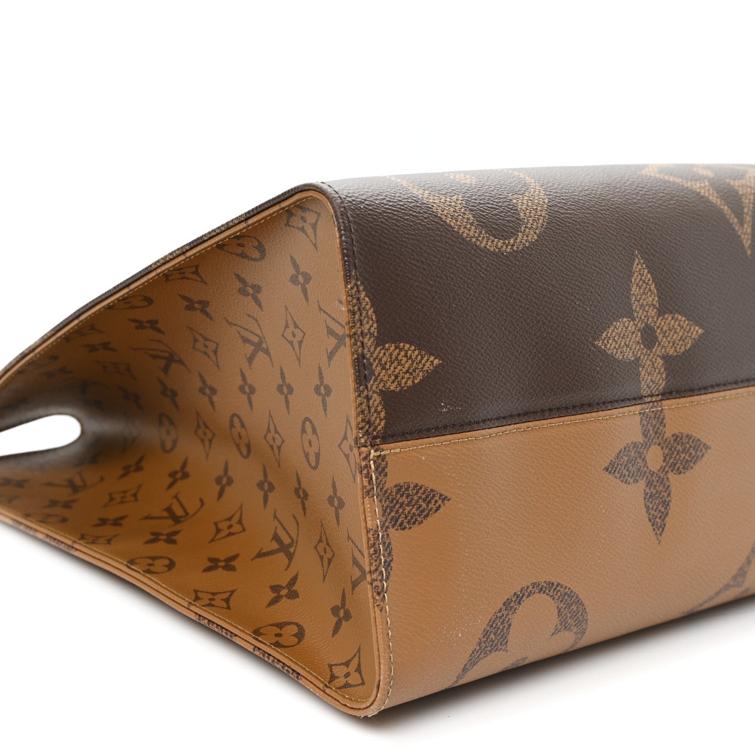 Reverse Monogram Giant Onthego GM
