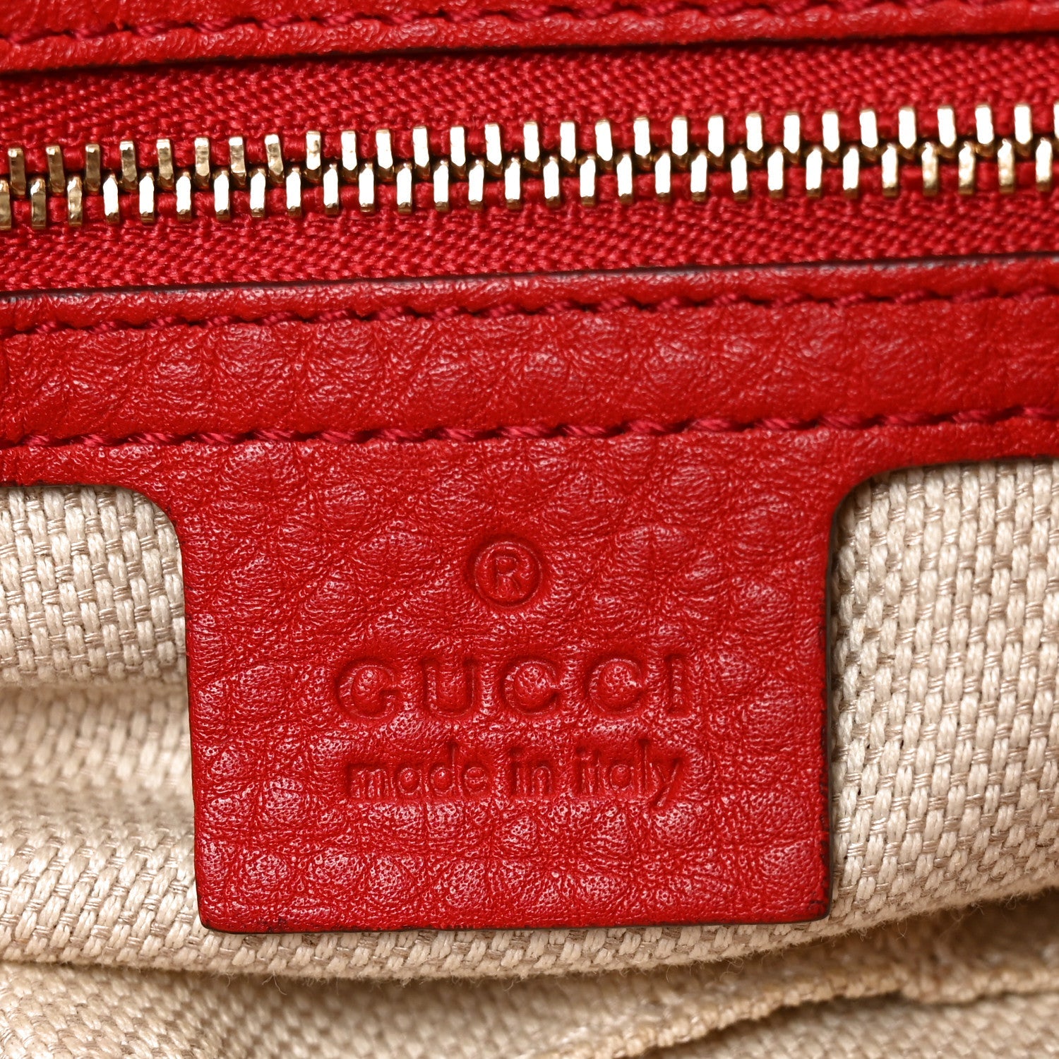 Pebbled Calfskin Medium Soho Chain Shoulder Bag Tabasco Red