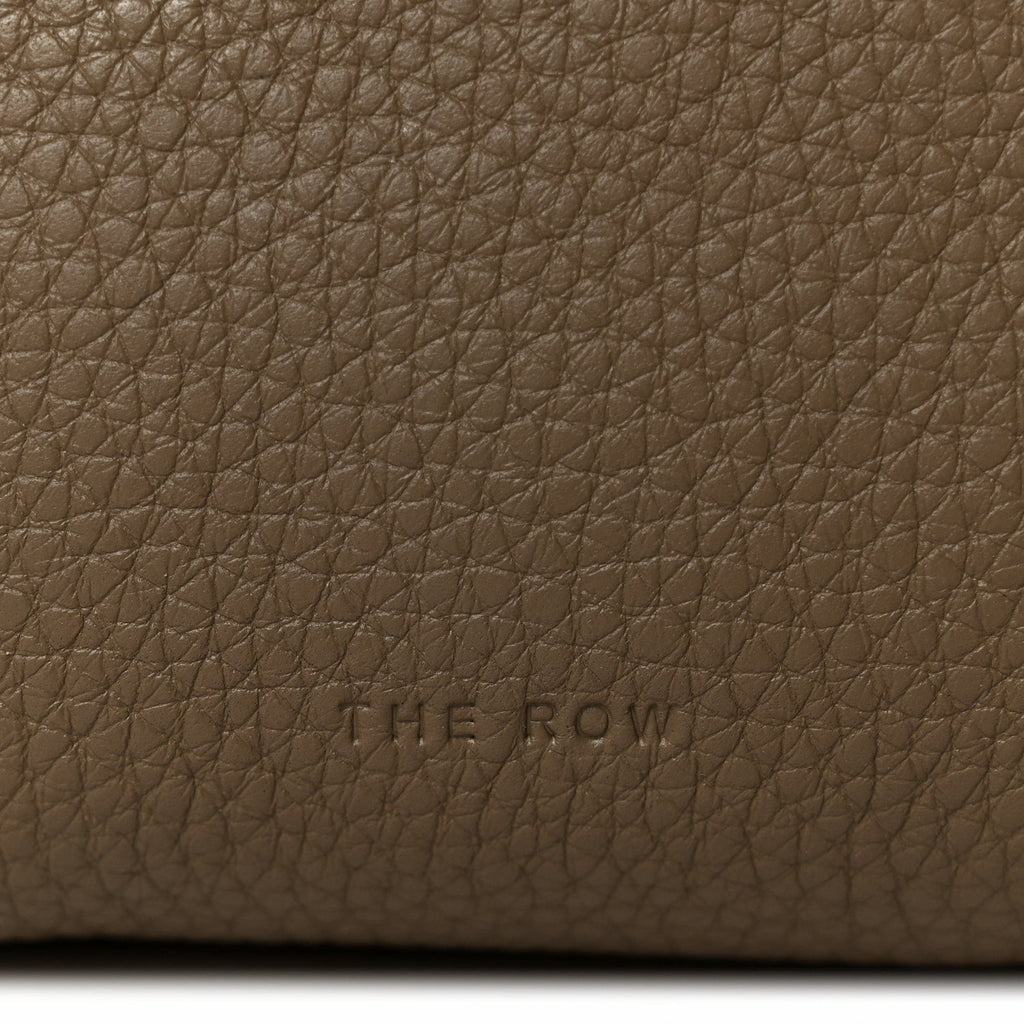 Grained Calfskin Annie E/W Crossbody Bag Smoked Taupe