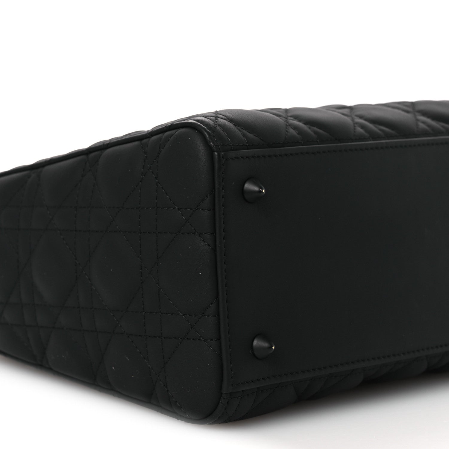 Ultra Matte Calfskin Cannage Medium Lady Dior Black