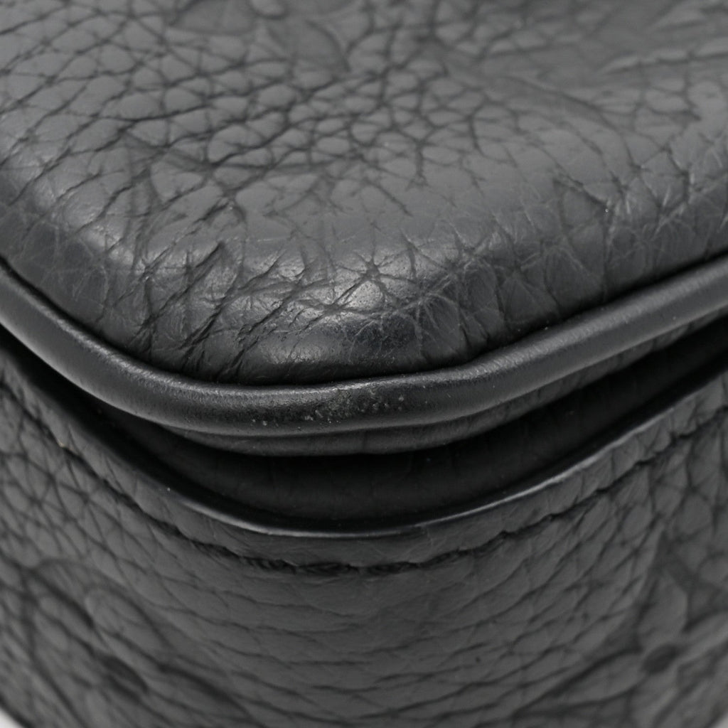Taurillon Monogram S Lock Wearable Wallet Black