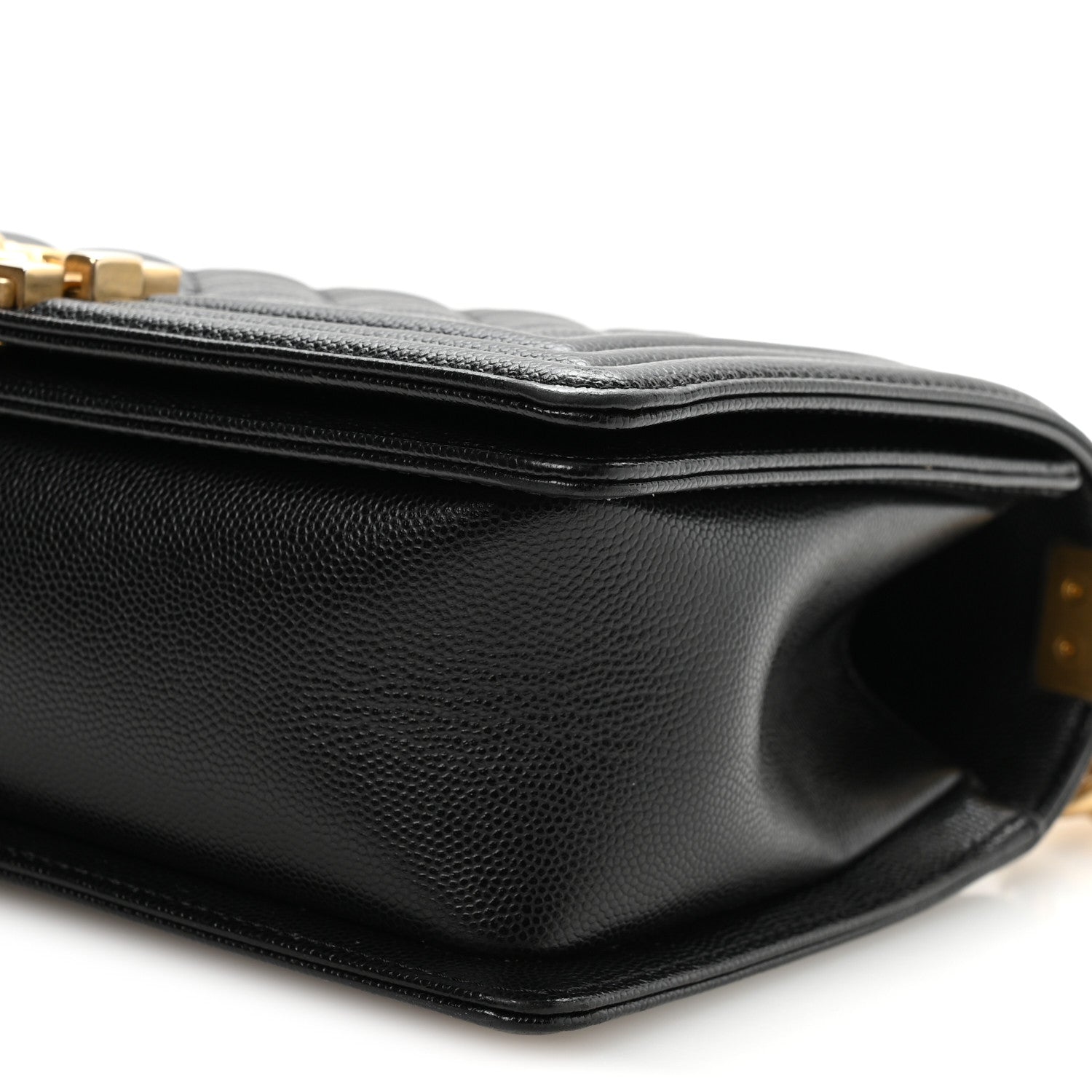 Caviar Quilted Medium Boy Flap Black