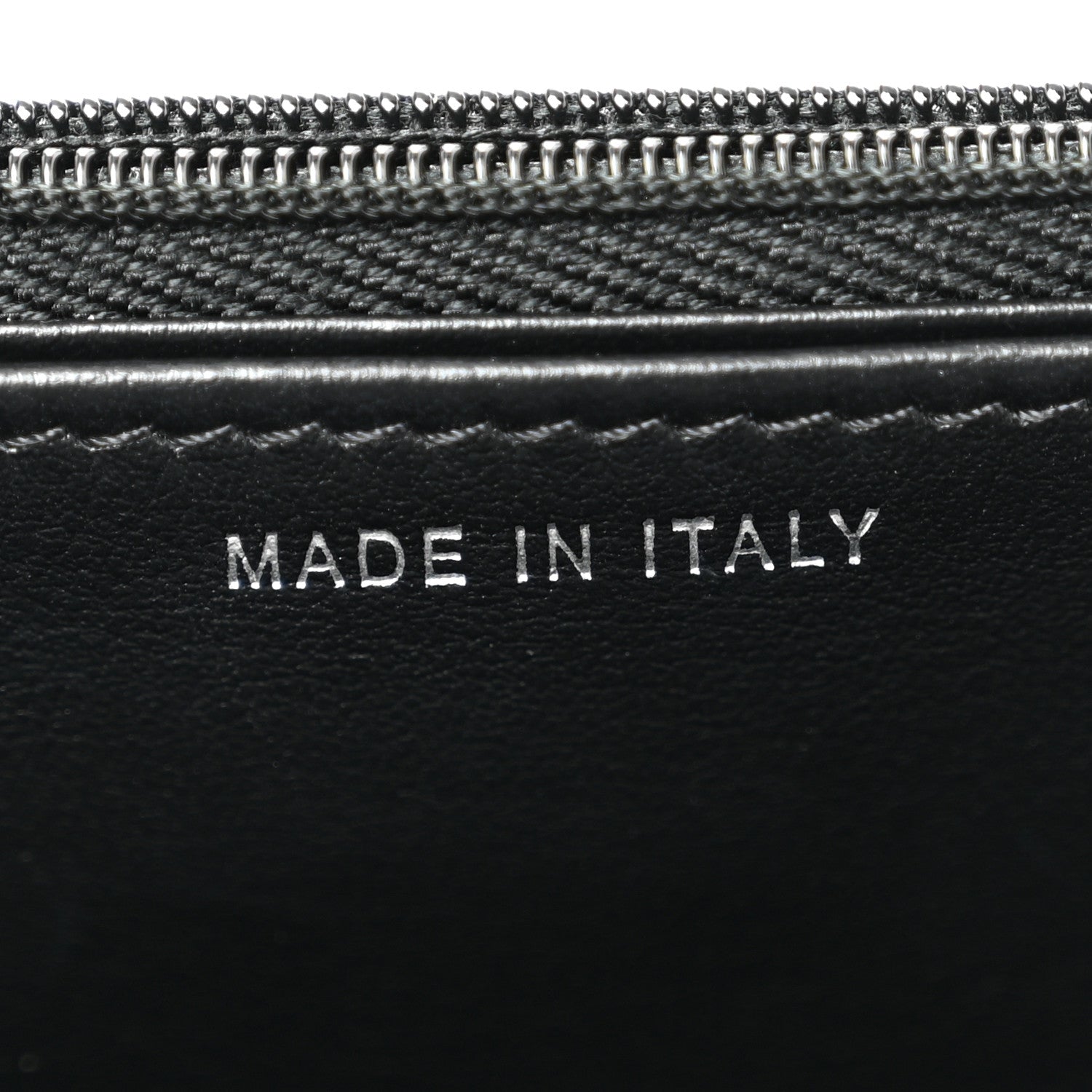 Lambskin Studded Wallet On Chain WOC Black