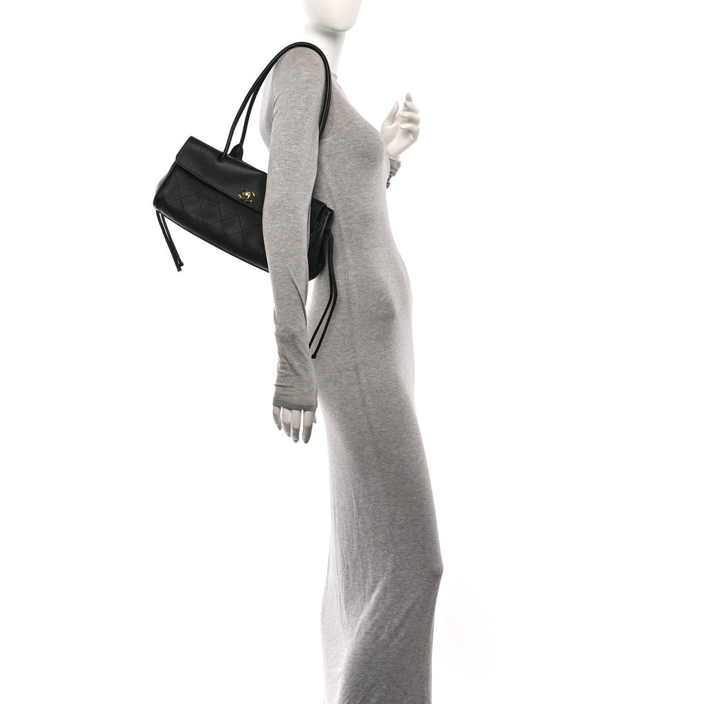 Grained Calfskin Stitched Urban Essentials Small Shopping Bag Black
