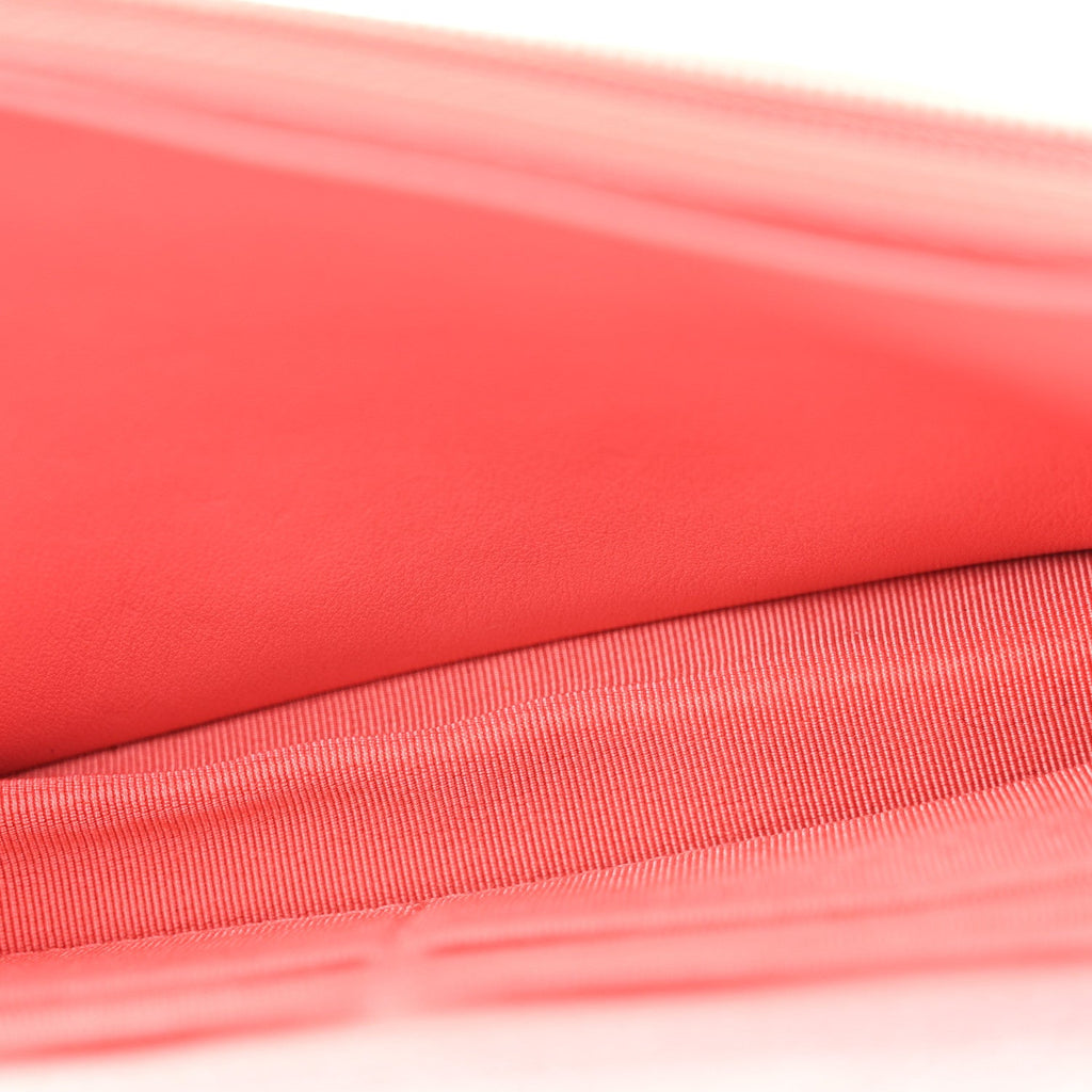 Caviar Quilted Wallet on Chain WOC Pink