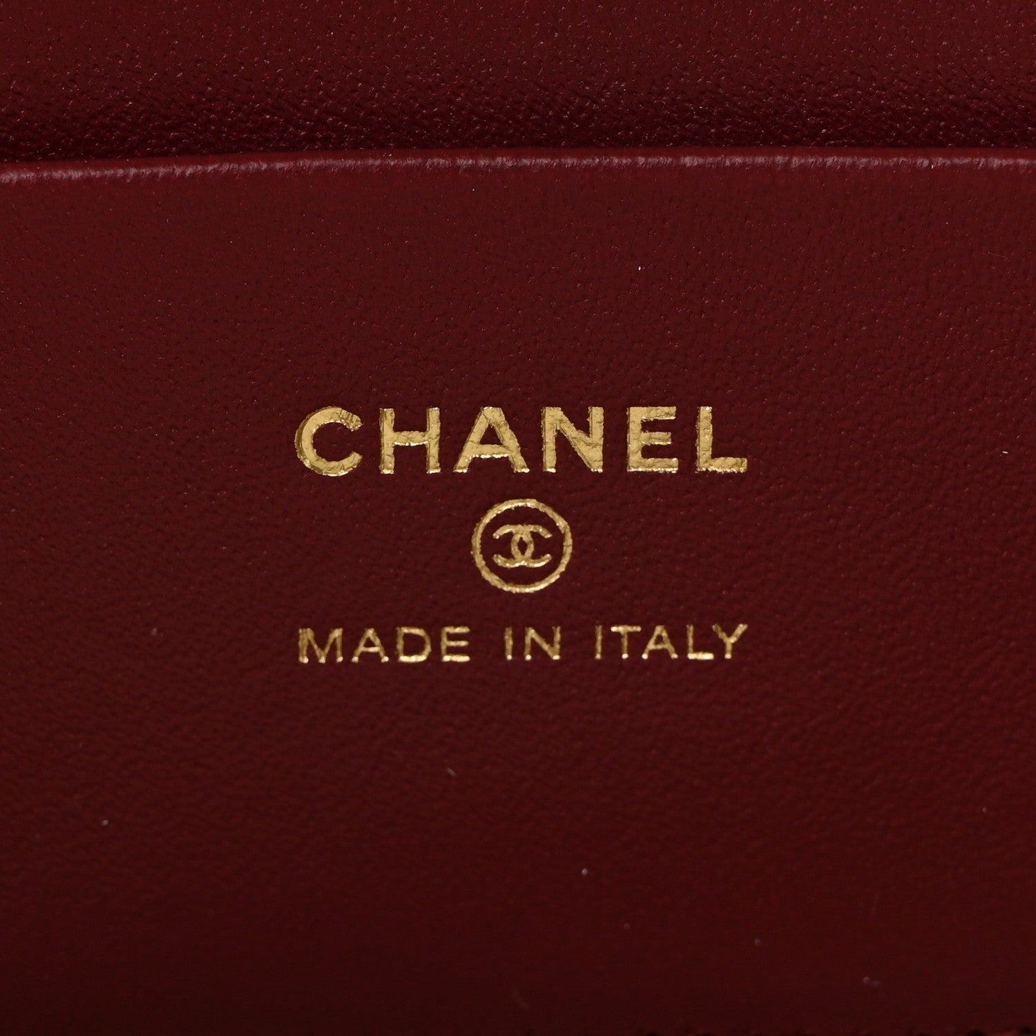 Grained Calfskin Top Handle Slim Vanity Case With Chain Camel