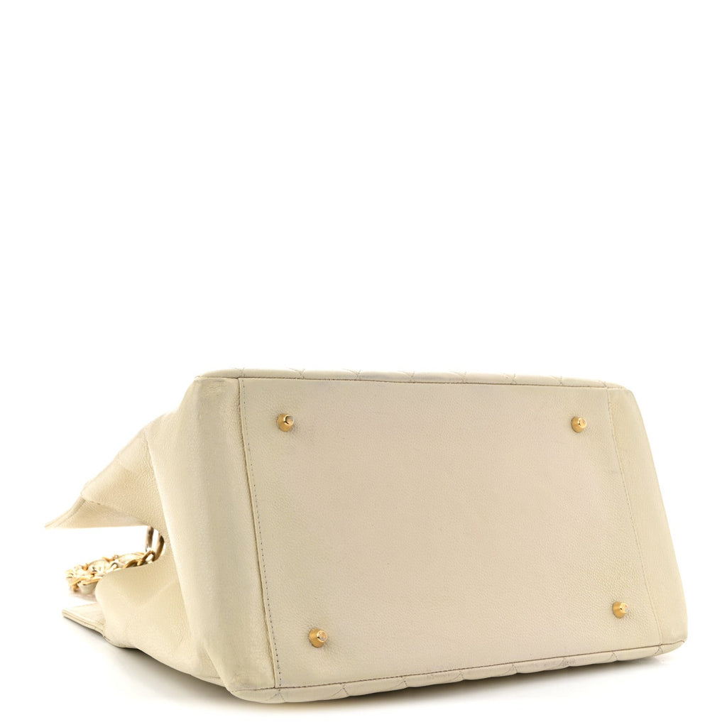 Caviar Quilted Timeless CC Shopping Tote White