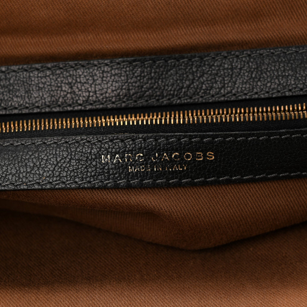 Calfskin Quilted Stam Black
