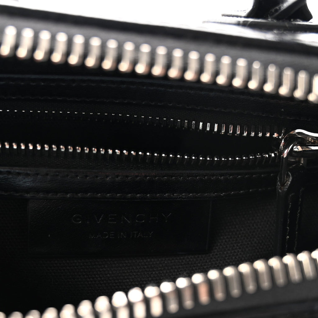 Shiny Lord Calfskin Mini Antigona Black