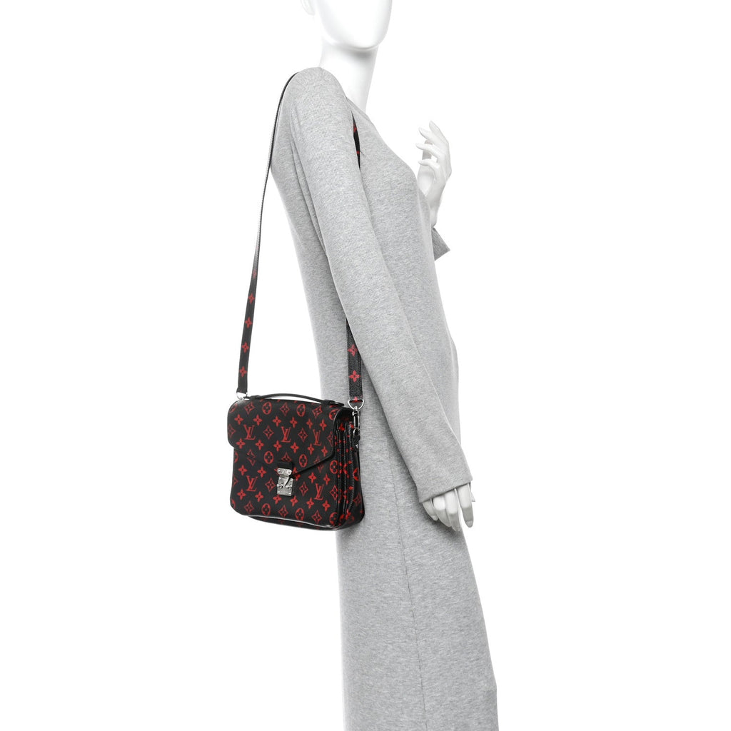Monogram Infrarouge Pochette Metis