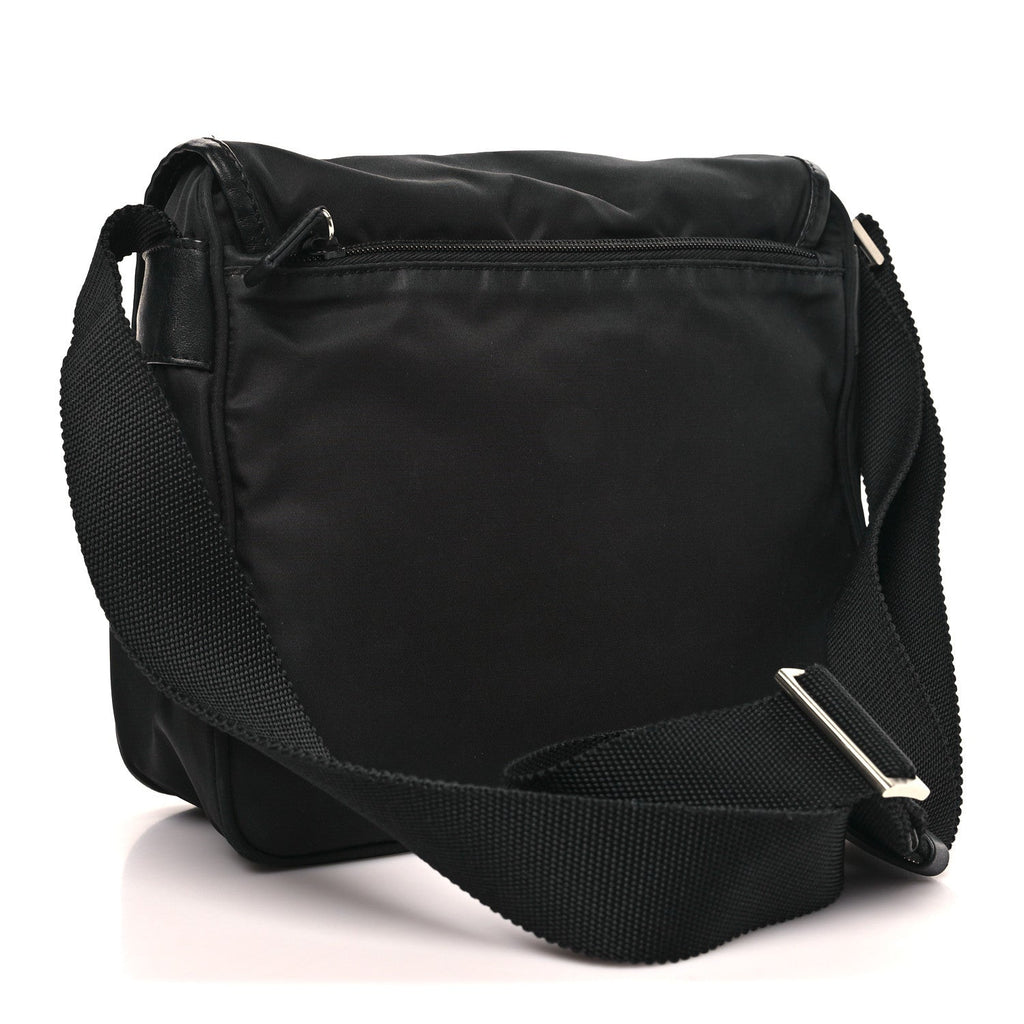 Nylon Vela Messenger Black