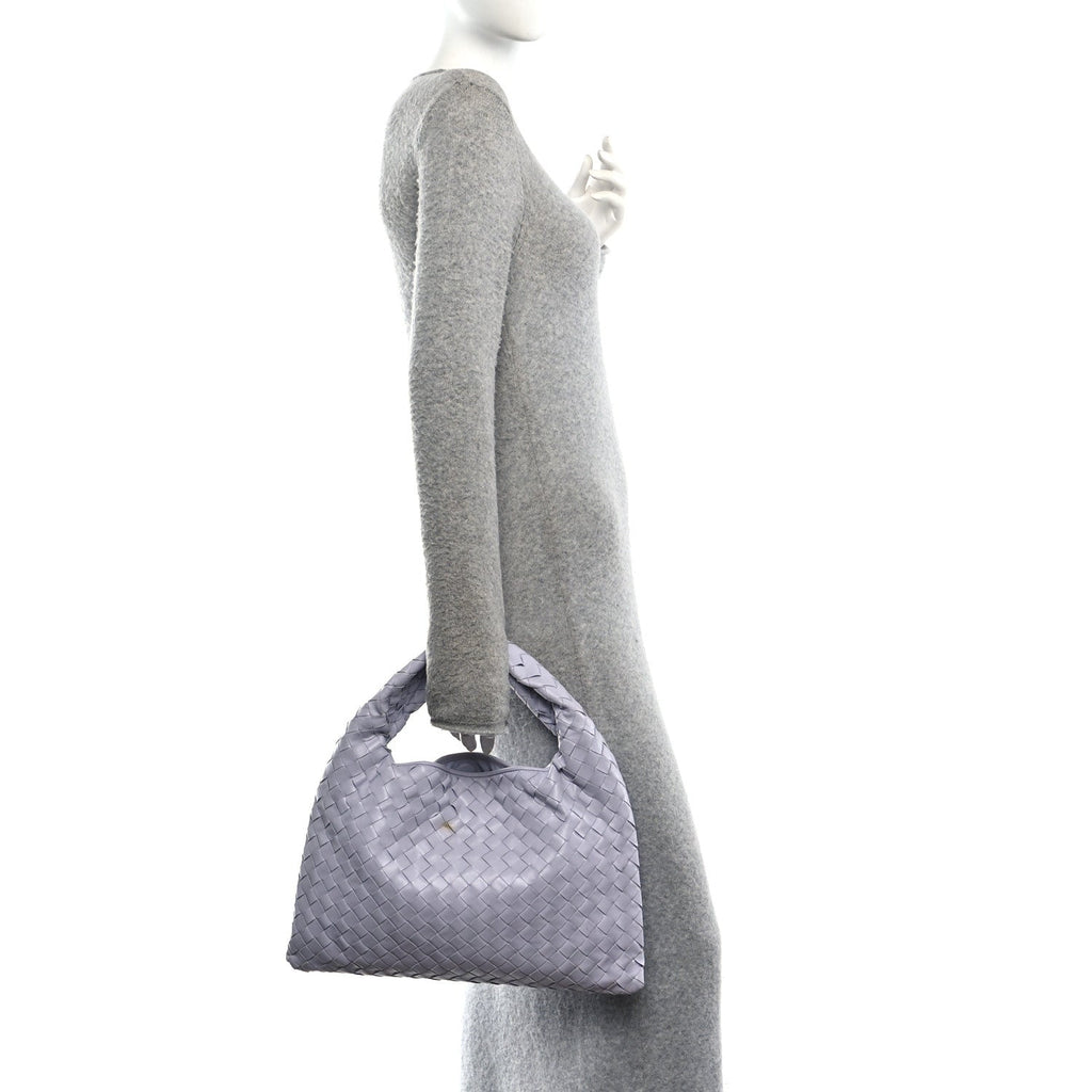 Calfskin Intrecciato Small Hop Oyster Lilac
