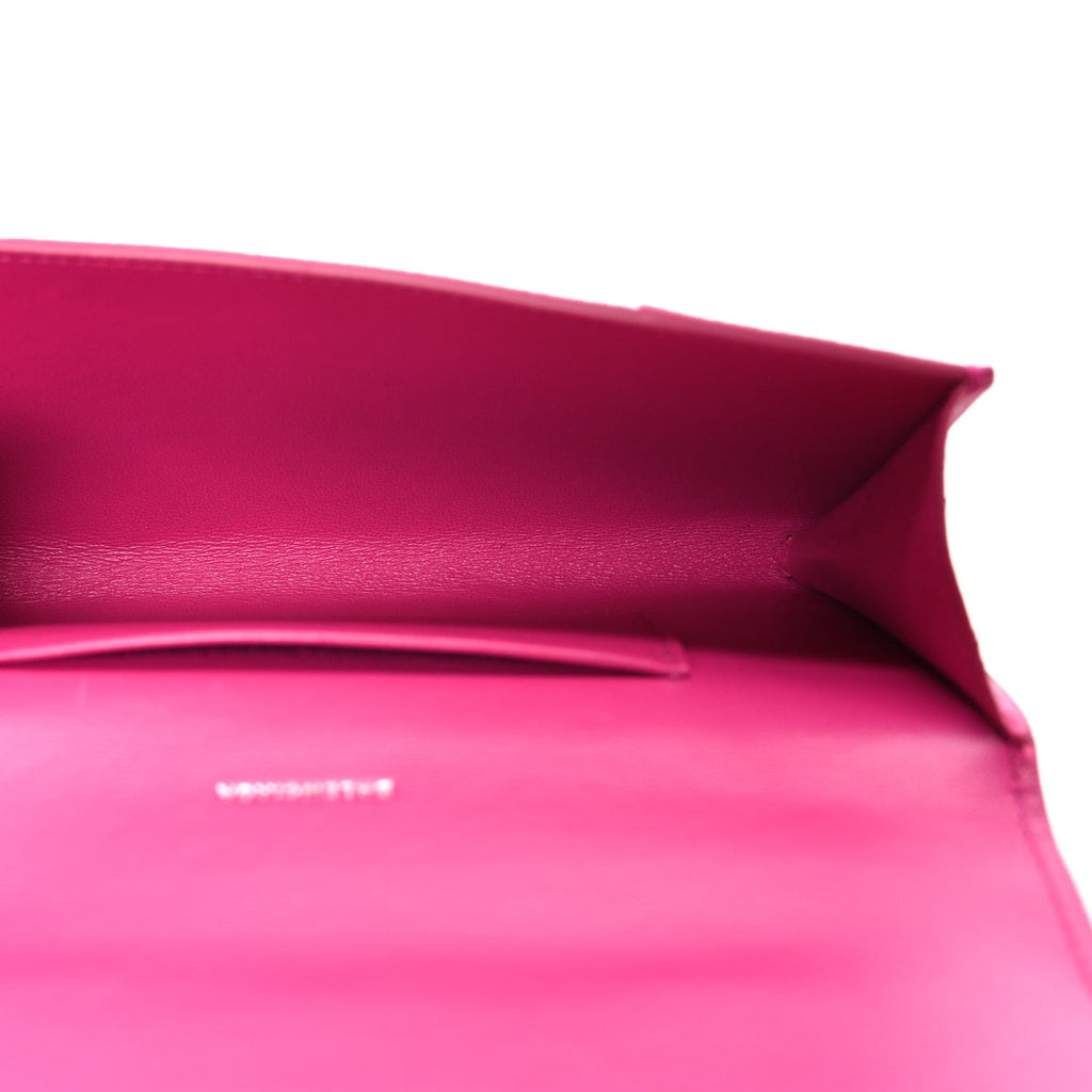 Grained Calfskin Tonal B Hourglass Top Handle Crossbody Phone Holder Fuchsia