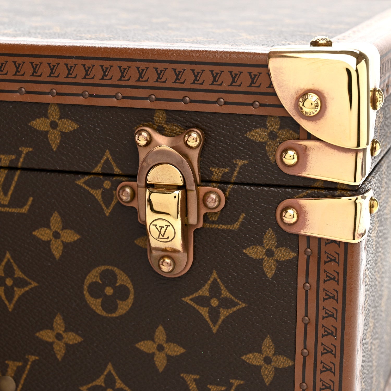 Monogram Bisten 50
