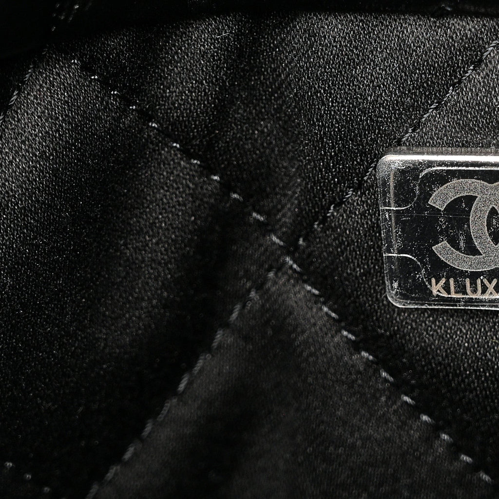 Shiny Calfskin Quilted Chanel 22 So Black
