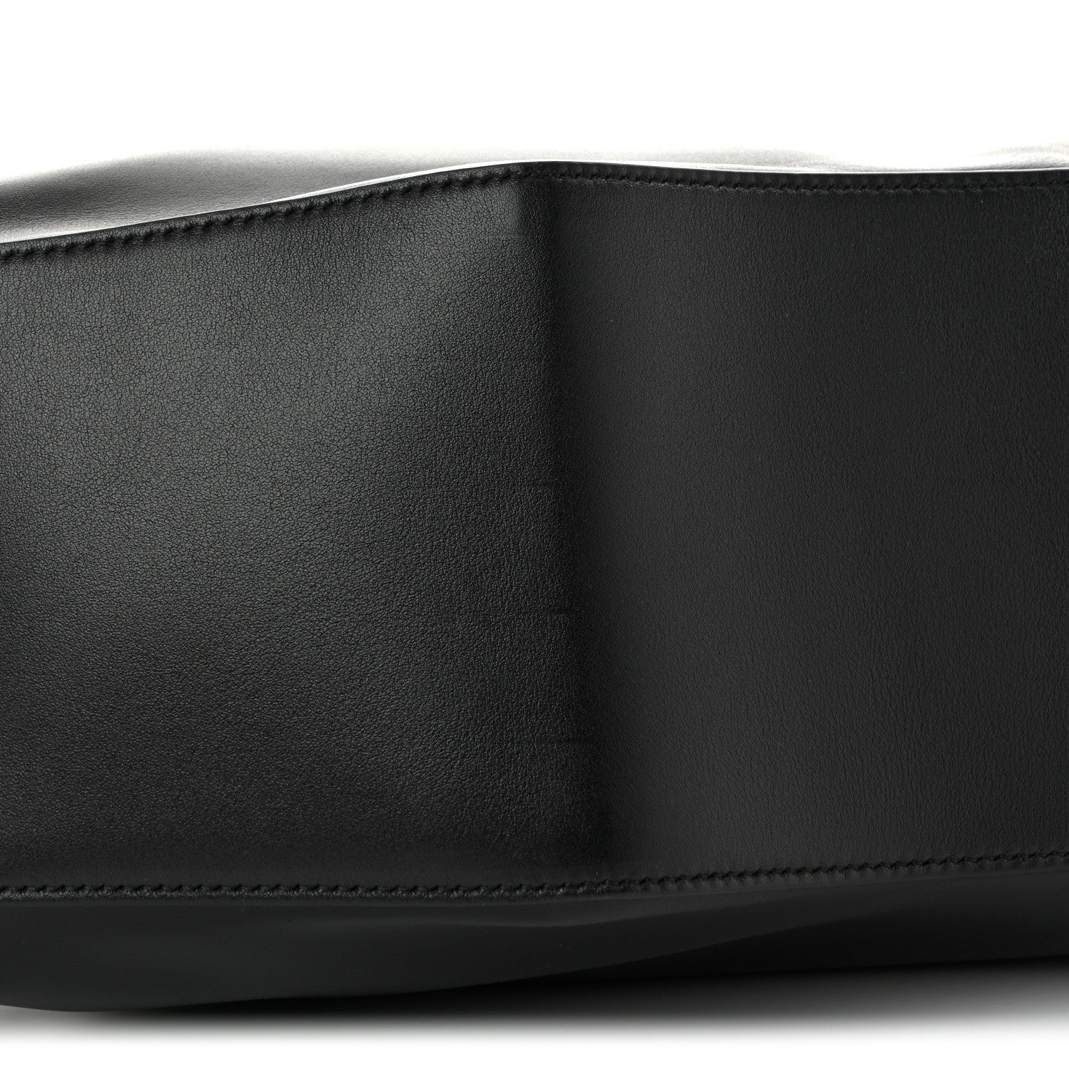 Calfskin The Manta Bag Black