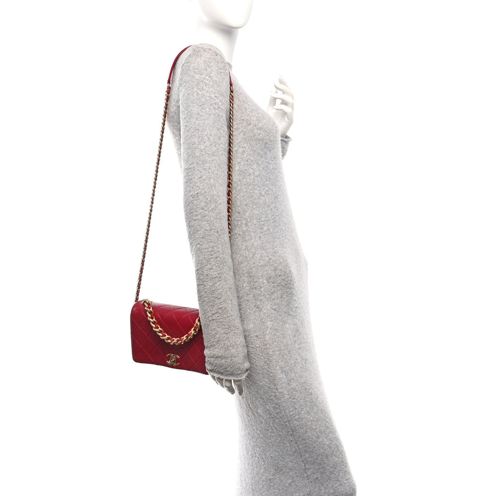 Shiny Lambskin Quilted Small Fashion Therapy Flap Bag Red