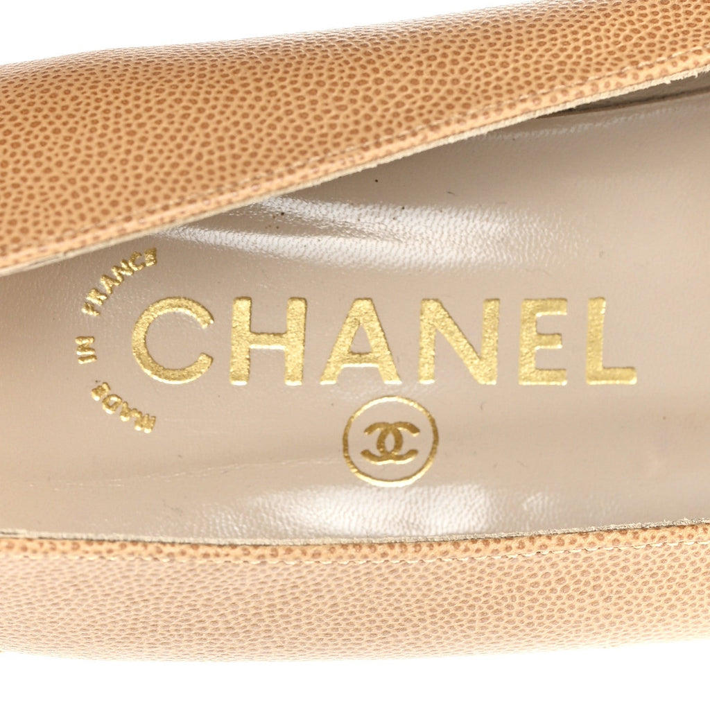Caviar Logo Plate Moccasin Loafers 38.5 Beige