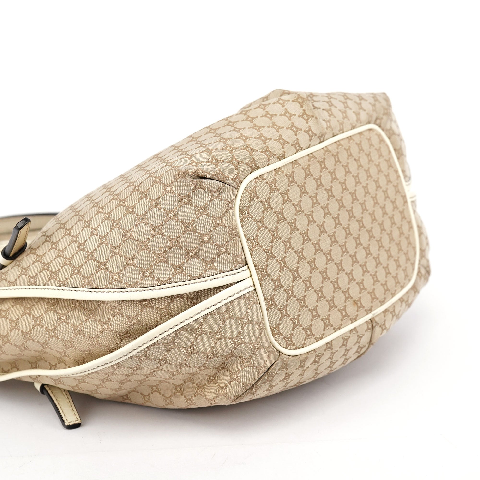 Beige Bittersweet Triomphe Hobo Bag