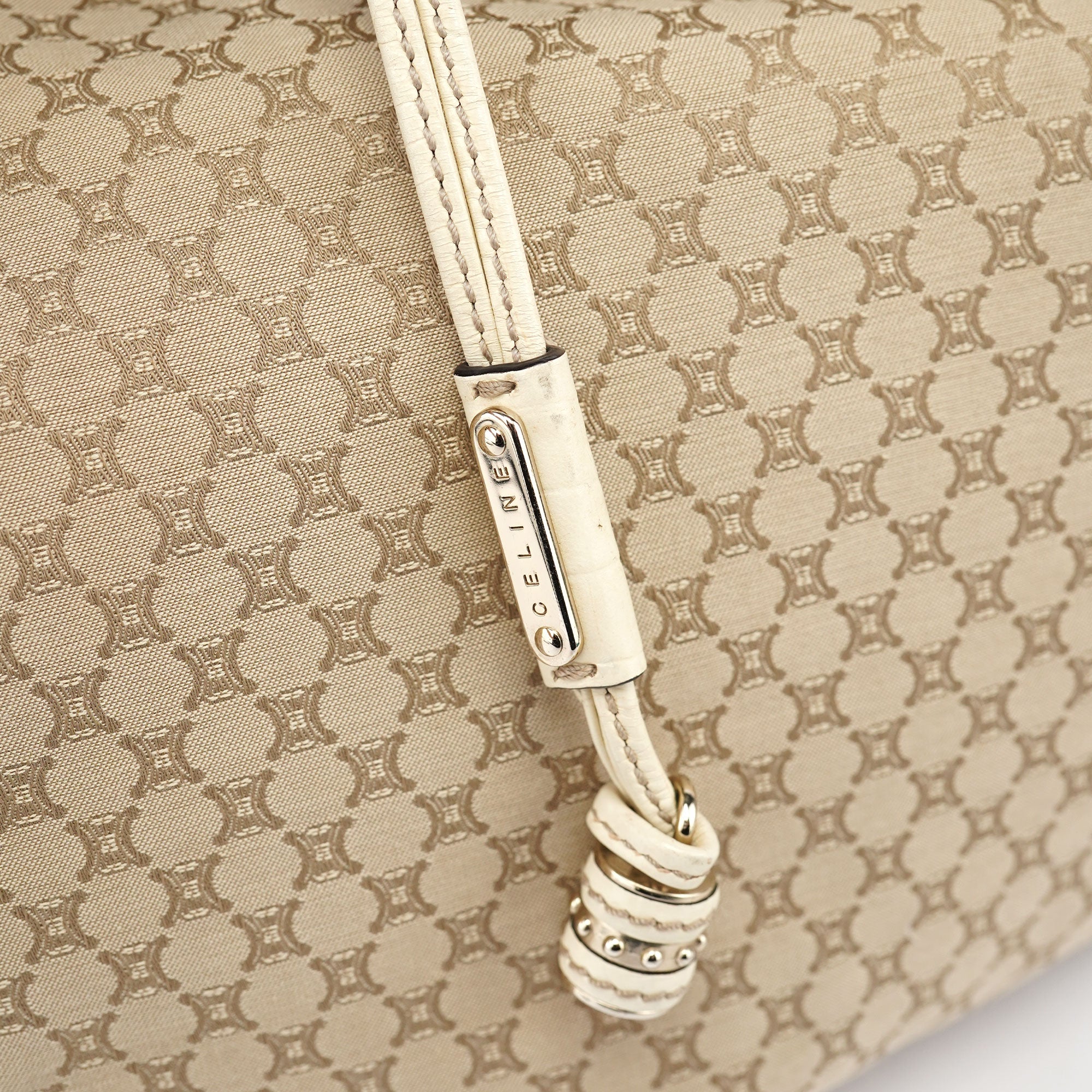 Beige Bittersweet Triomphe Hobo Bag