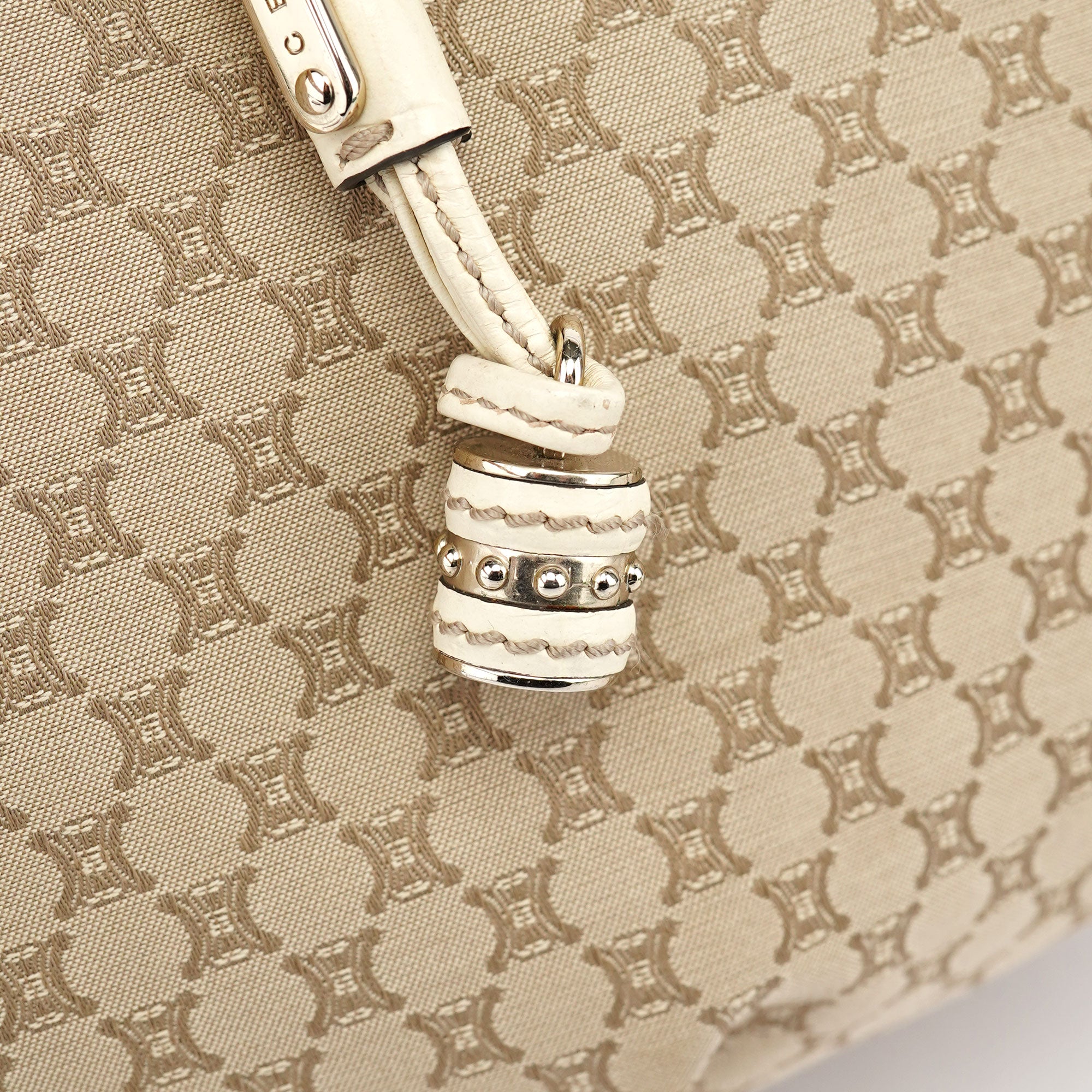 Beige Bittersweet Triomphe Hobo Bag