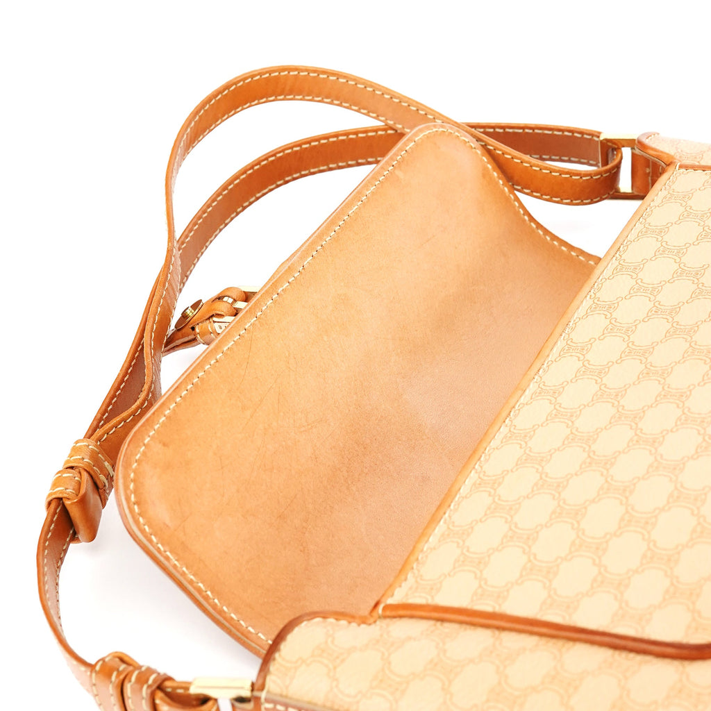 Beige Triomphe Leather Shoulder Bag