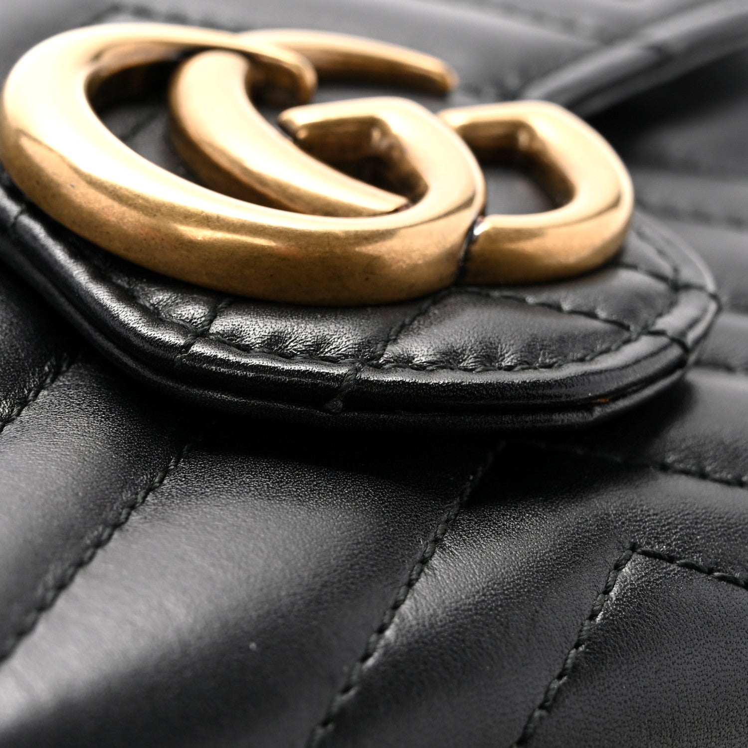 Calfskin Matelasse GG Marmont Chain Wallet Black Black